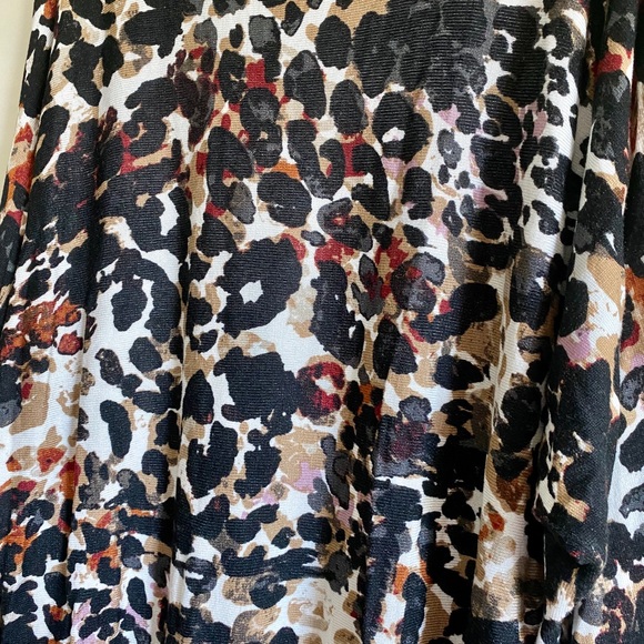 JOSEPH A MULTI COLOR ANIMAL PRINT PULLOVER SWEATER - Picture 6 of 7